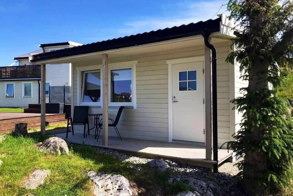 Feriehus Med Sjoutsikt Sætra Exterior photo